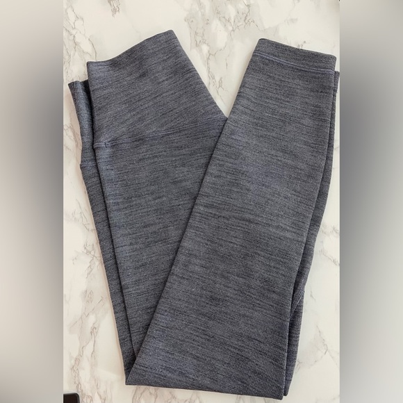 Lululemon Leggings Size 6 Women’s - Picture 2 of 4